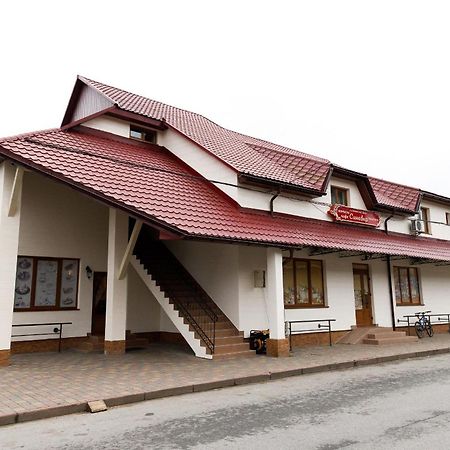 Hotel Gostyniy Dvir Synevir Synewyr Exterior foto