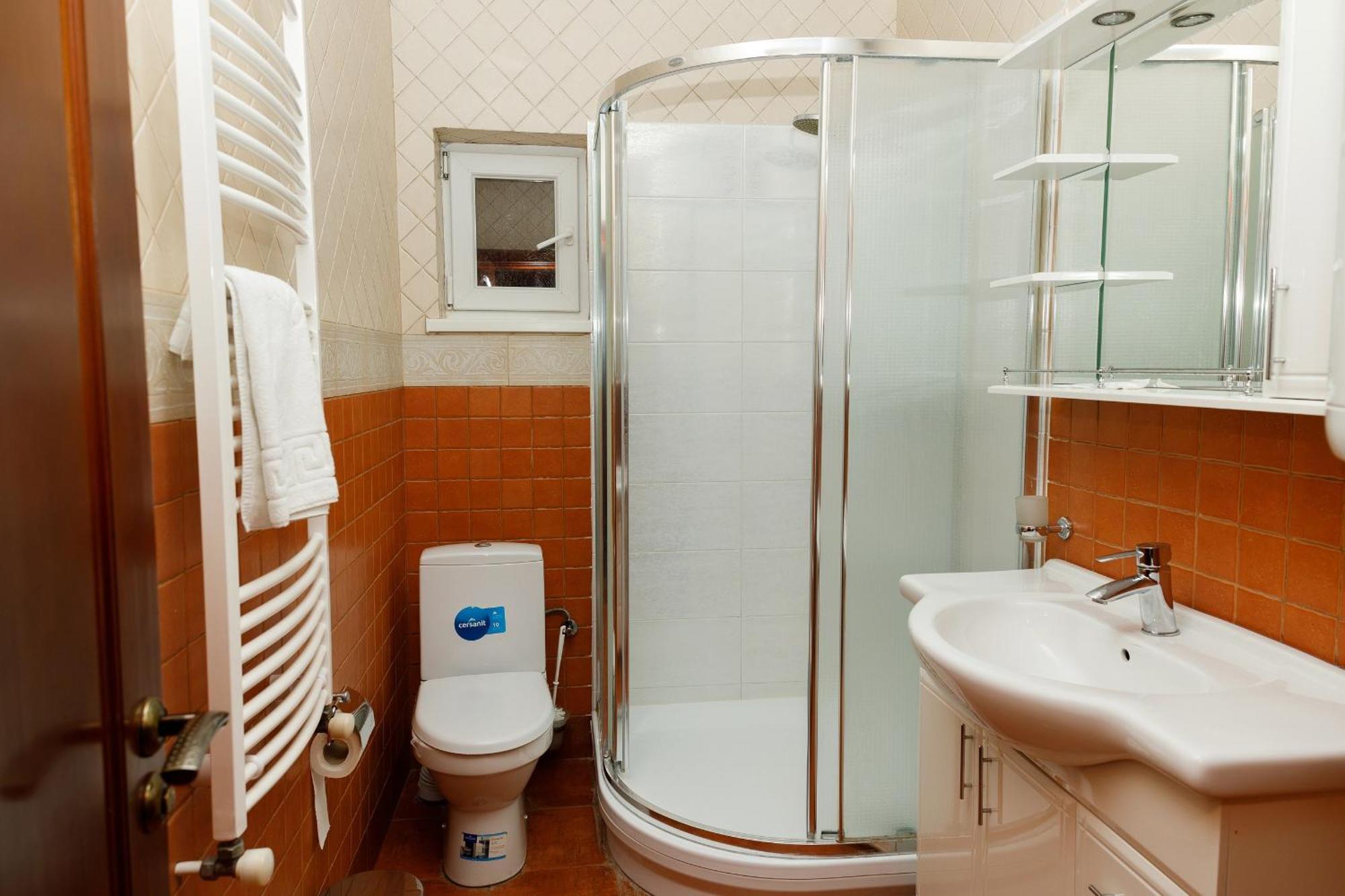 Hotel Gostyniy Dvir Synevir Synewyr Exterior foto