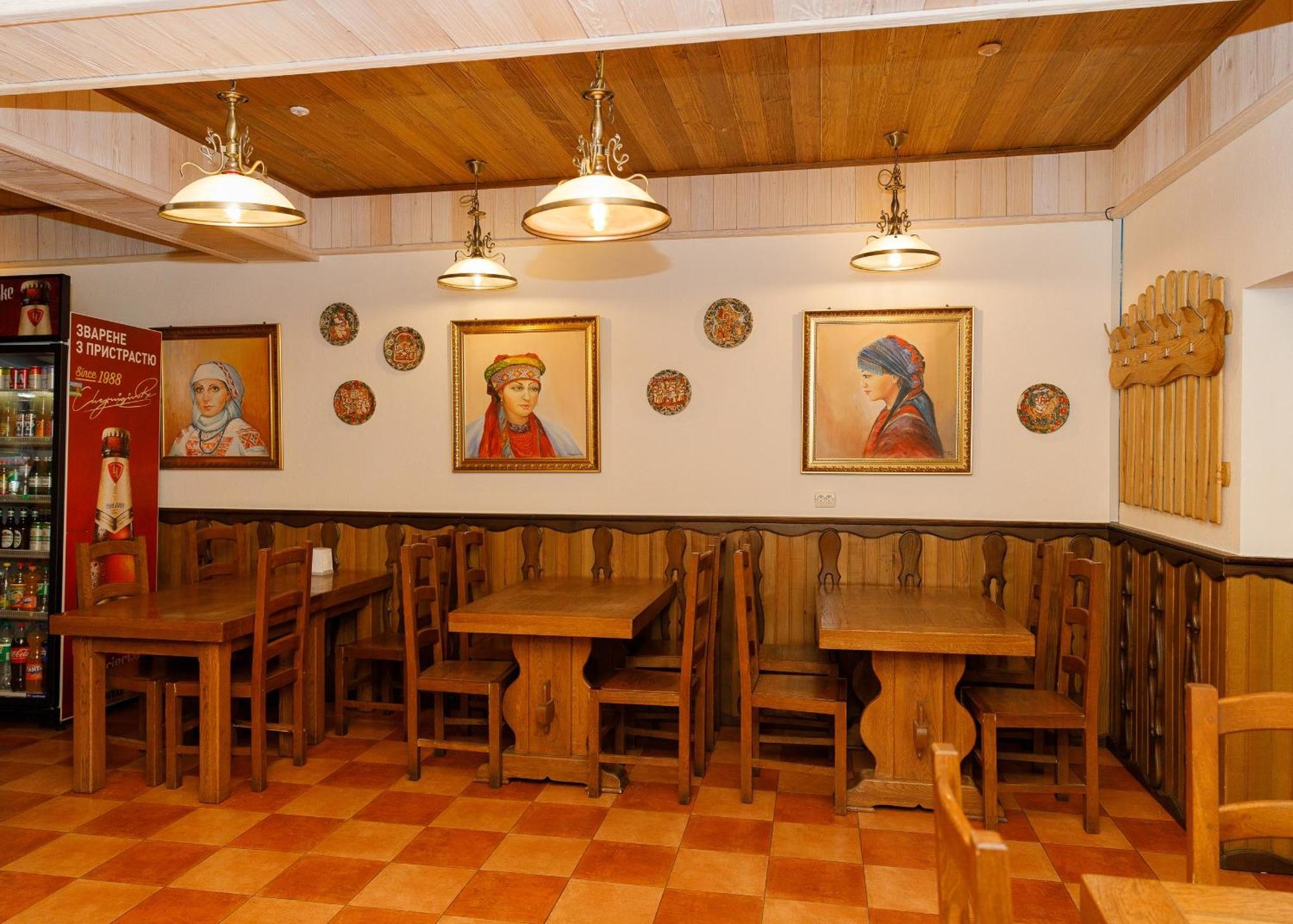 Hotel Gostyniy Dvir Synevir Synewyr Exterior foto